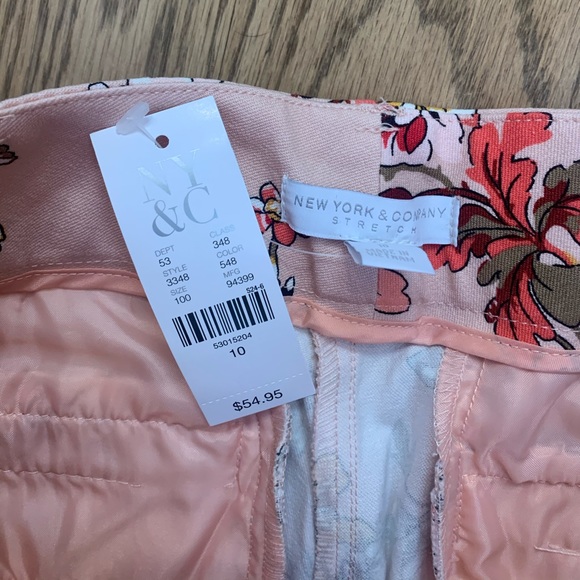 New York and Company Dress Pants - Picture 2 of 5